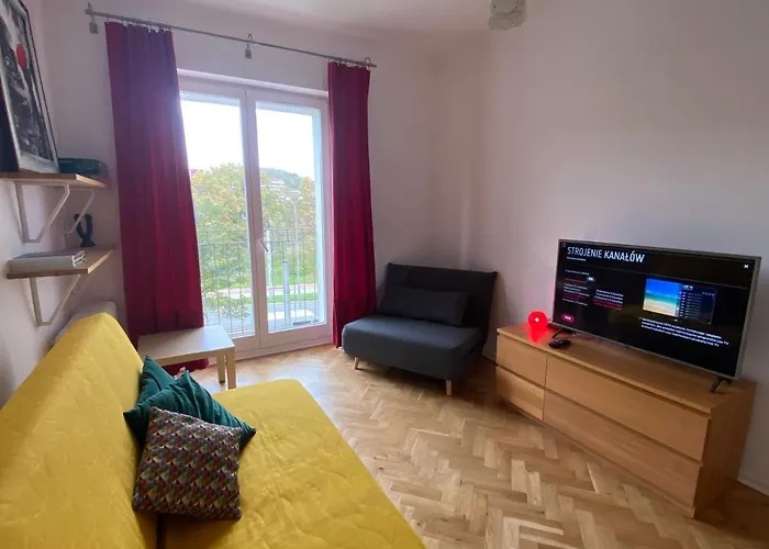 Kawalerka W Centrum Gdyni Z Osobna Kuchnia, 15 Min Spacerem Od Morza